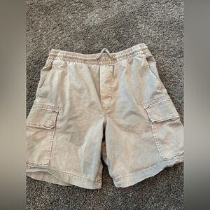 Men's Tan AE Cargo Shorts xs